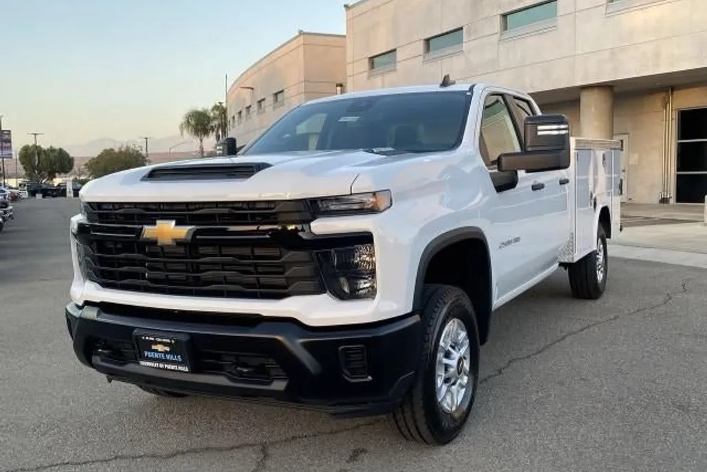 2026 Chevrolet Silverado 2500HD Work Truck photo 1