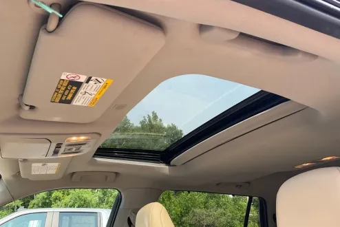 2022 Toyota Highlander XLE photo 1