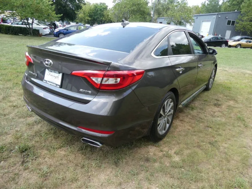 2015 Hyundai Sonata Sport photo 1