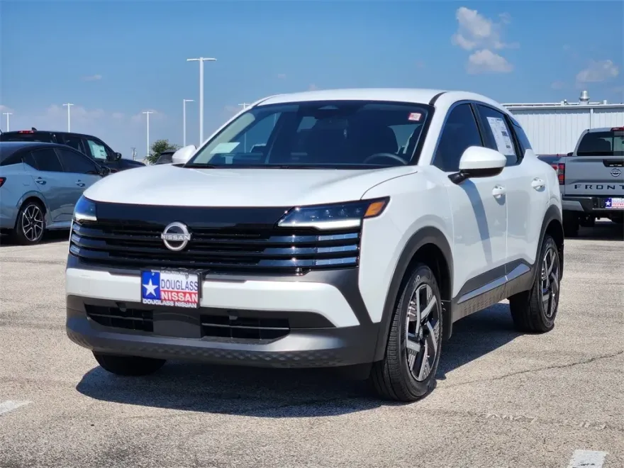 2025 Nissan Kicks SV photo 1
