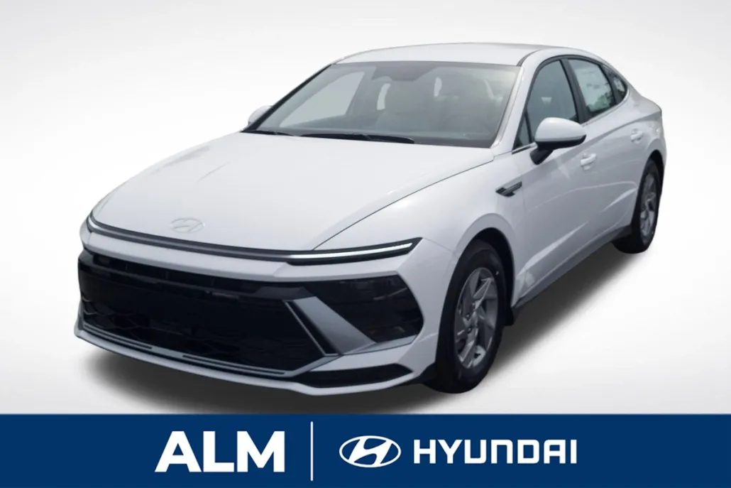 2025 Hyundai Sonata SE photo 1