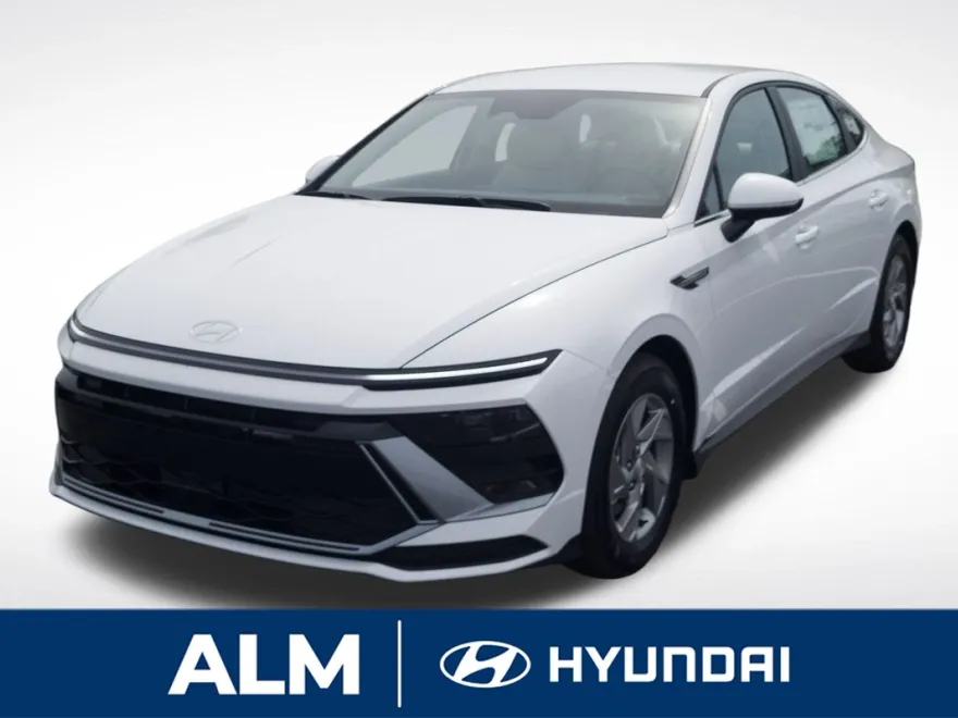 2025 Hyundai Sonata SE photo 1