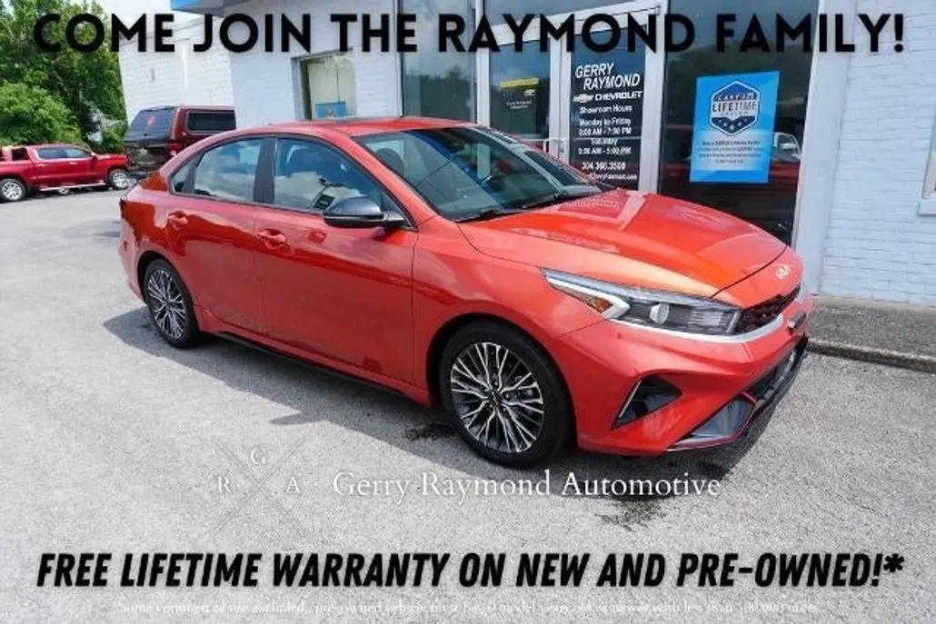 2023 Kia Forte GT-Line photo 1