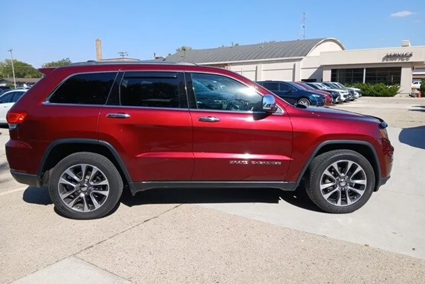 2018 Jeep Grand Cherokee Limited photo 1