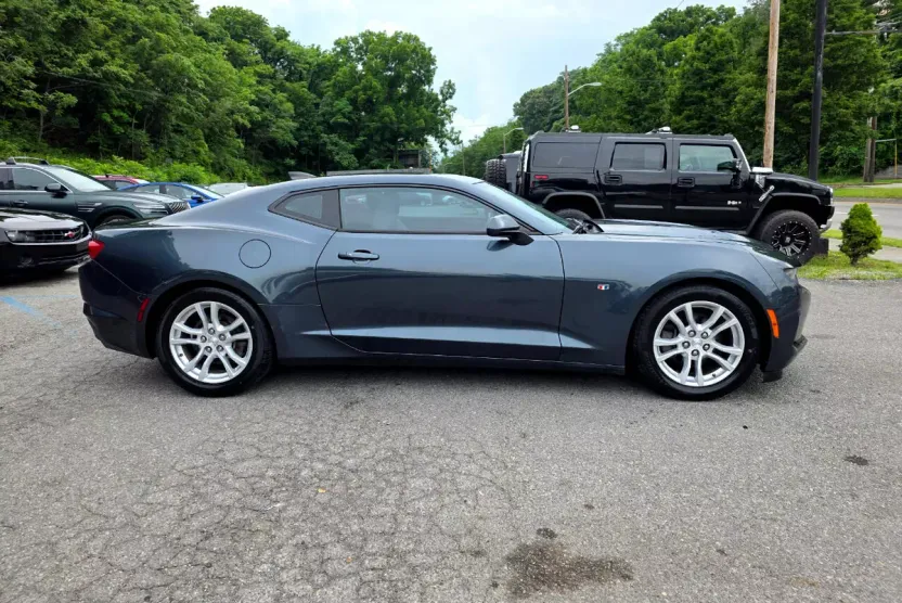 2019 Chevrolet Camaro 1LS photo 1