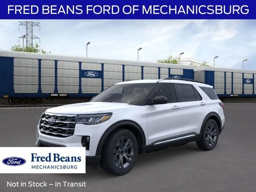 2025 Ford Explorer photo 1