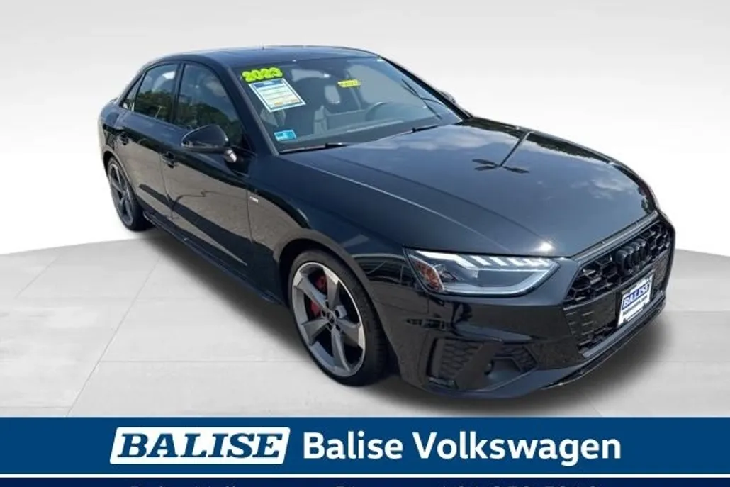 2023 Audi A4 45 S line Premium Plus Quattro photo 1