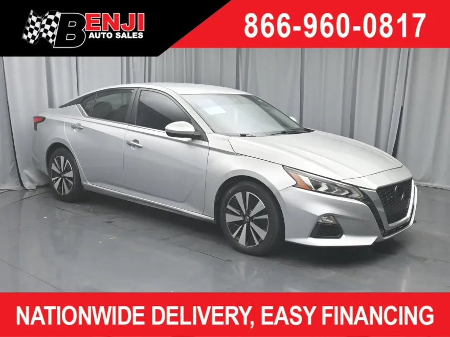 2021 Nissan Altima 2.5 SV photo 1