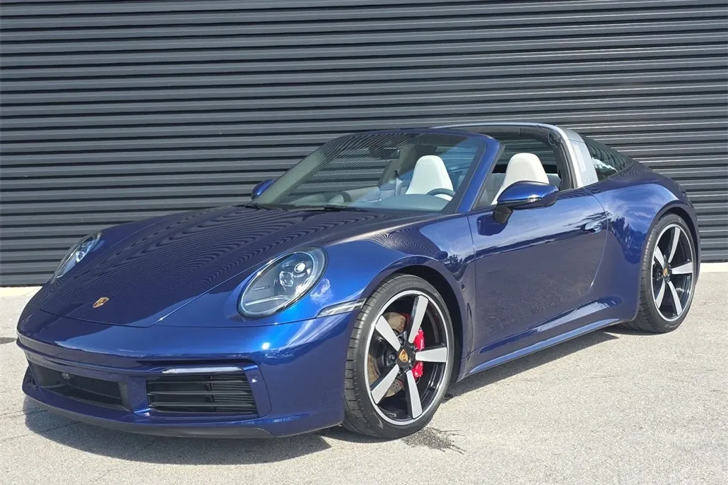 2024 Porsche 911 Targa 4S photo 1