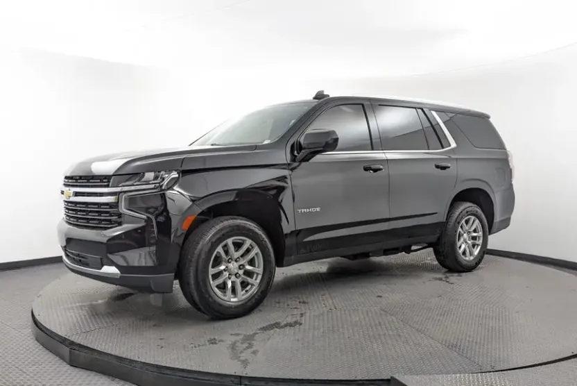 2021 Chevrolet Tahoe LT photo 1