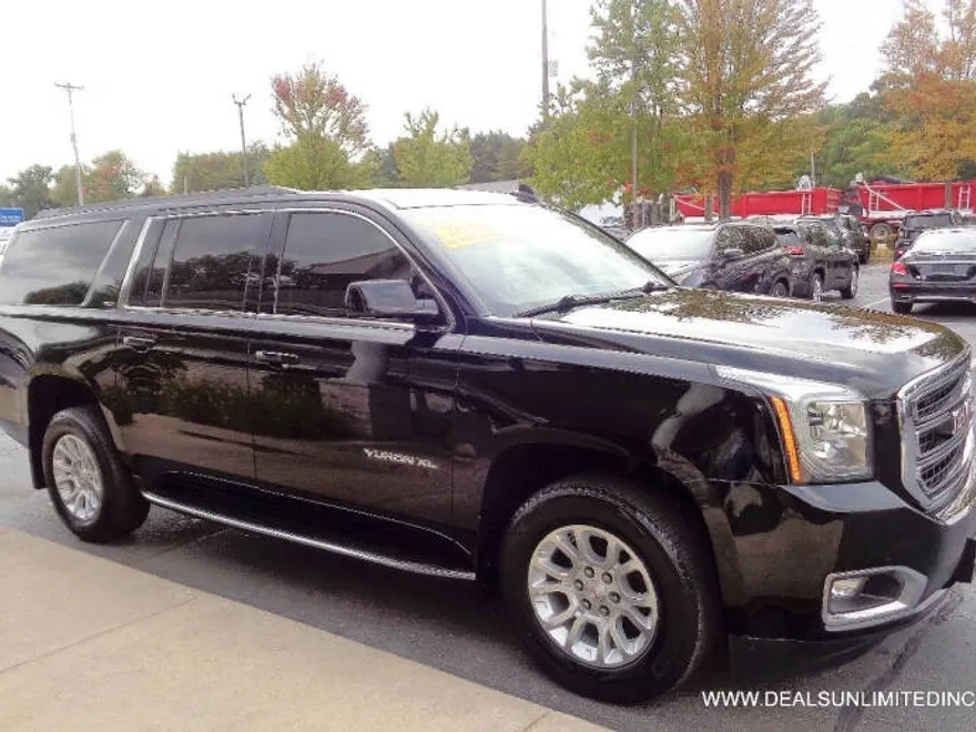 2019 Gmc Yukon XL SLT photo 1