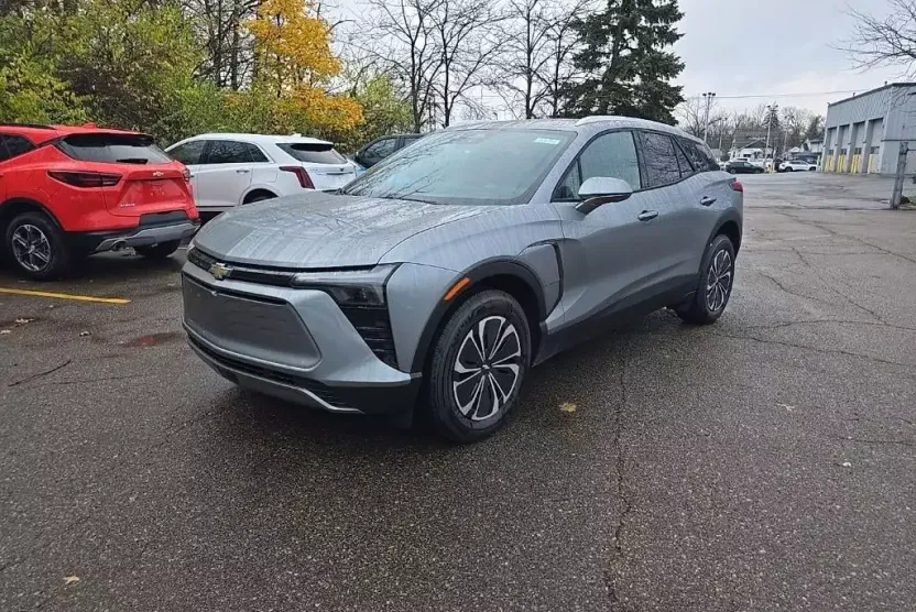 2025 Chevrolet Blazer EV photo 1