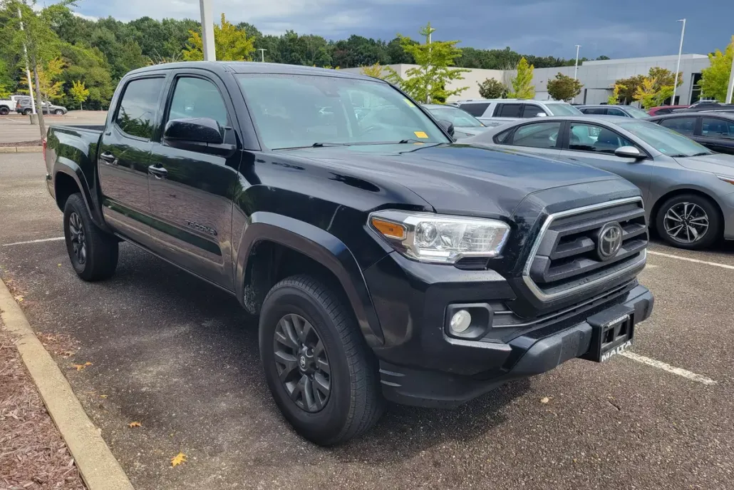 2022 Toyota Tacoma SR5 V6 photo 1