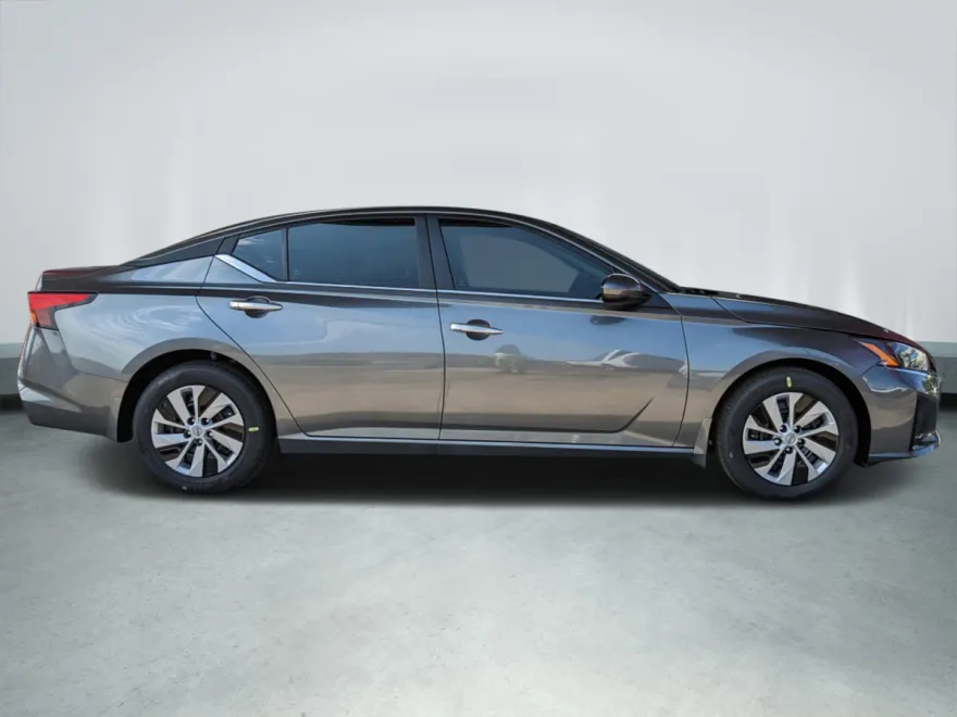 2025 Nissan Altima 2.5 S photo 1