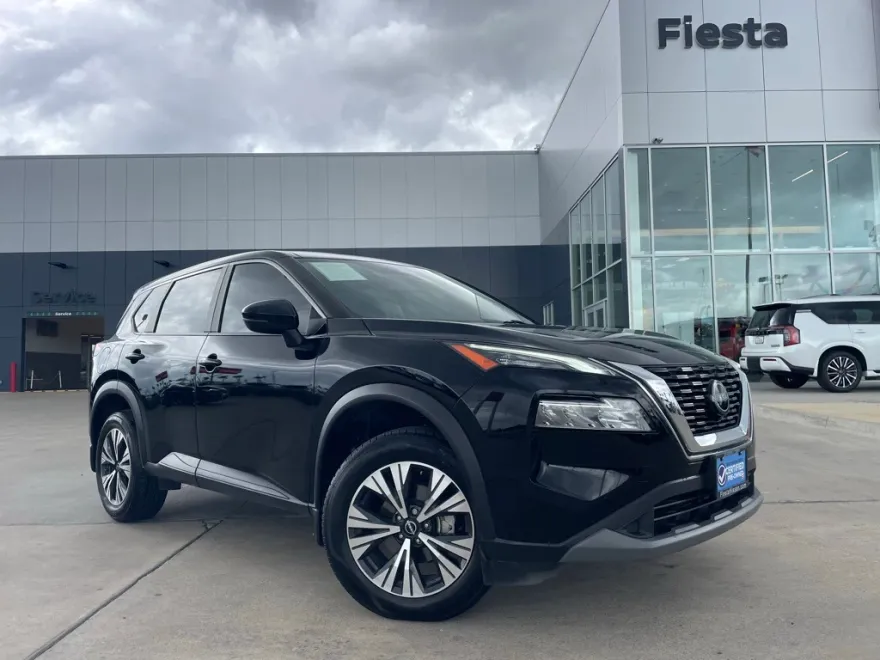 2023 Nissan Rogue SV photo 1