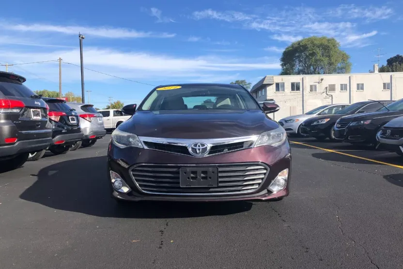 2014 Toyota Avalon Limited photo 1