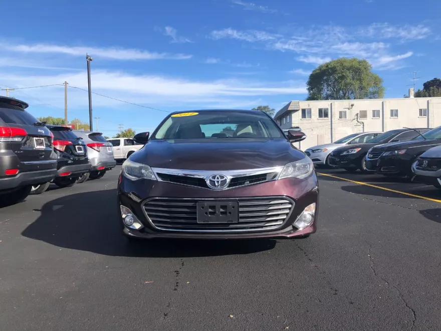 2014 Toyota Avalon Limited photo 1
