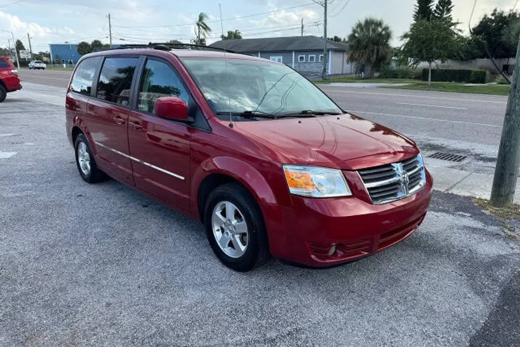 2009 Dodge Grand Caravan SXT photo 1