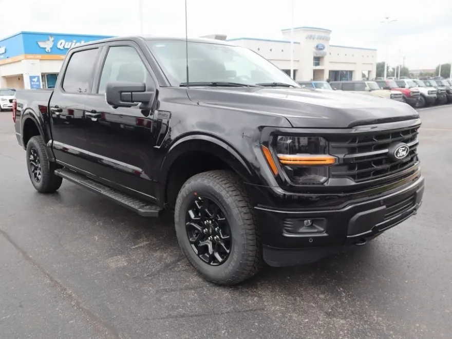 2025 Ford F-150 XLT photo 1
