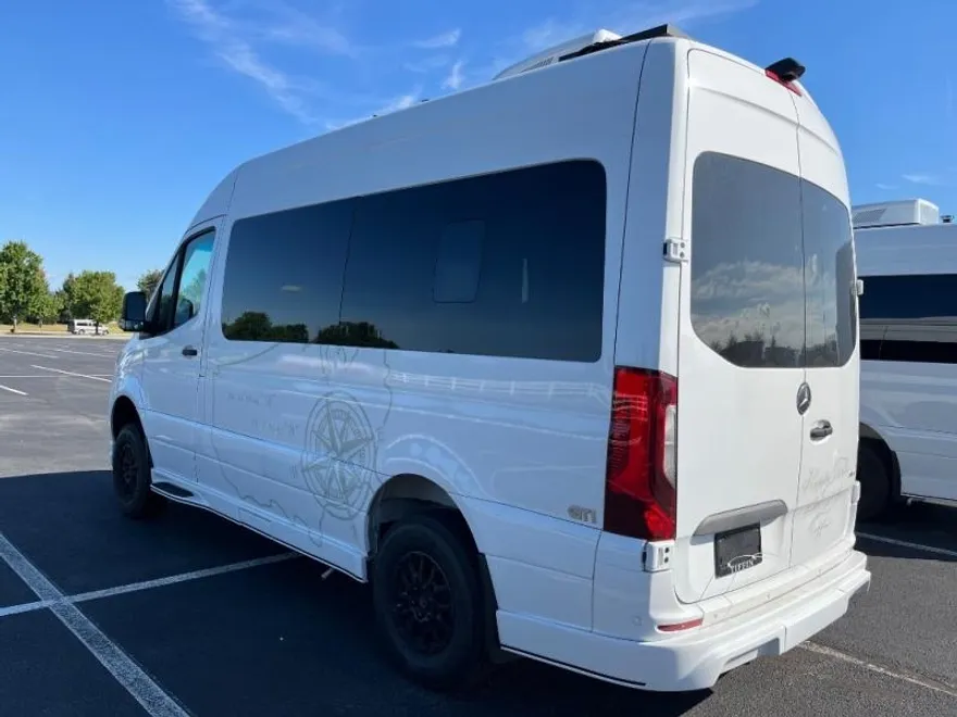 2023 Mercedes Benz Sprinter 2500 photo 1