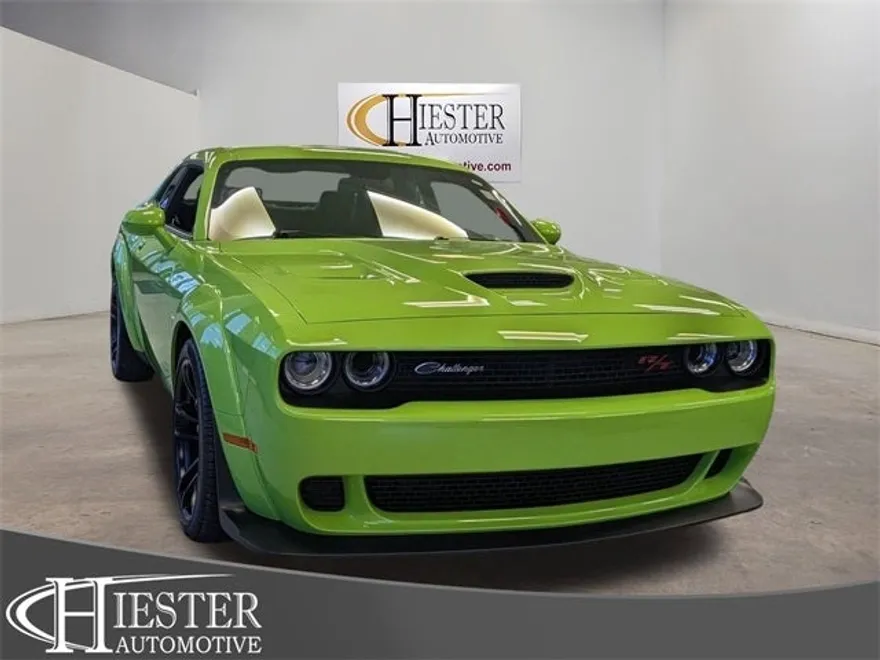 2023 Dodge Challenger R/T Scat Pack Widebody photo 1