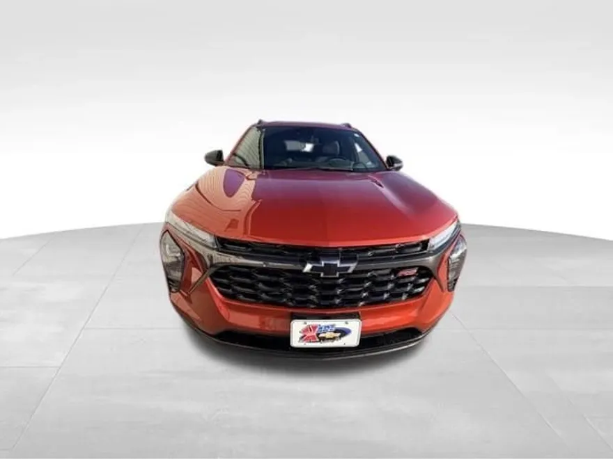 2024 Chevrolet Trax photo 1