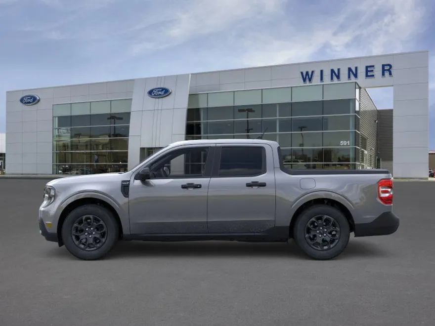 2025 Ford Maverick XLT photo 1