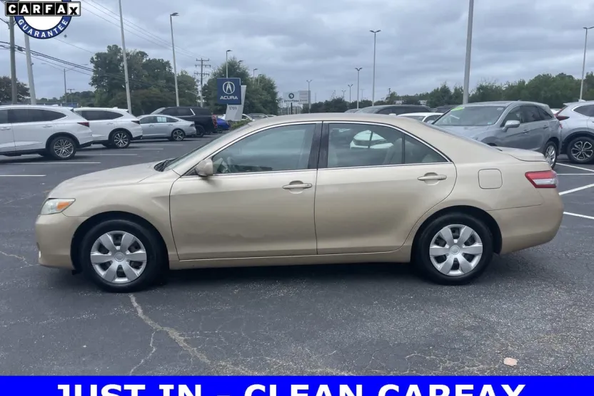 2010 Toyota Camry Base photo 1