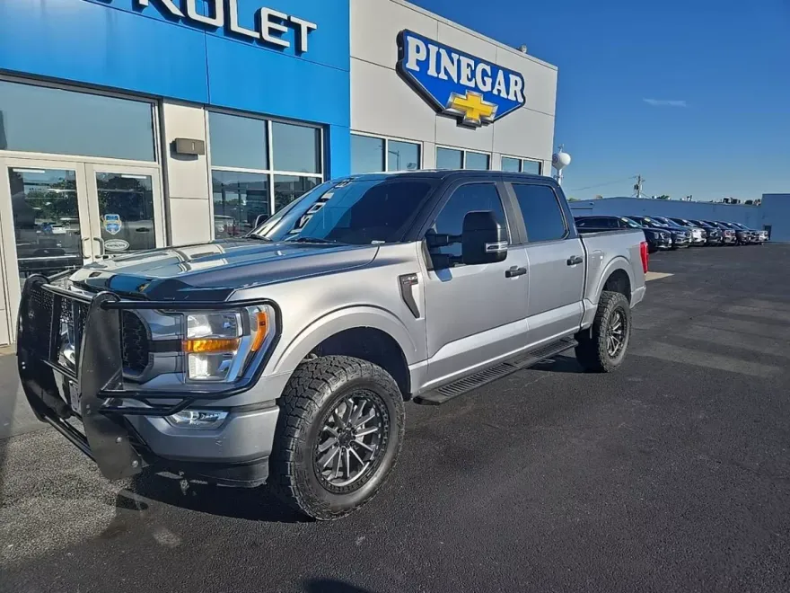 2021 Ford F-150 XL photo 1