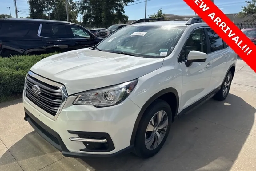 2022 Subaru Ascent Premium photo 1