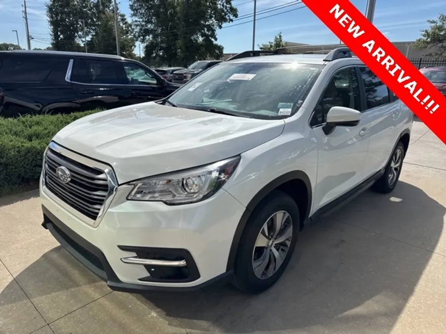 2022 Subaru Ascent Premium photo 1