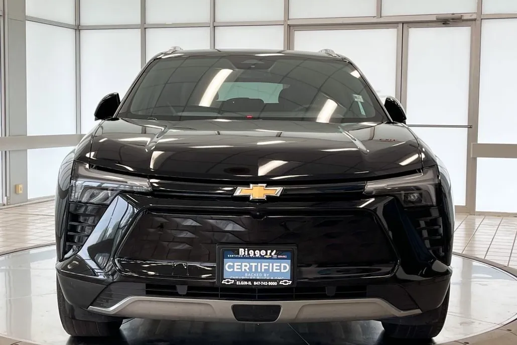 2024 Chevrolet Blazer EV photo 1