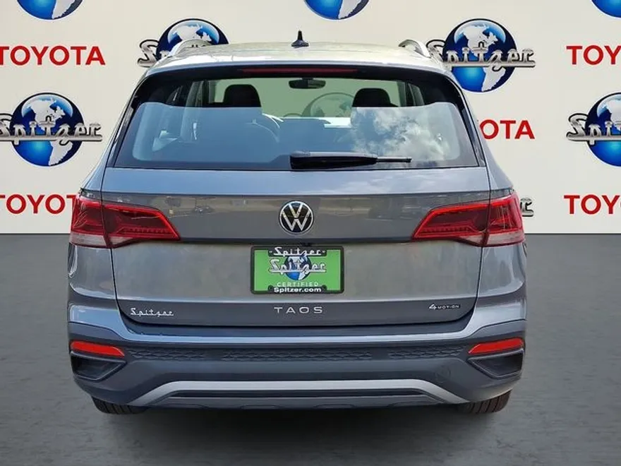 2024 Volkswagen Taos S photo 1