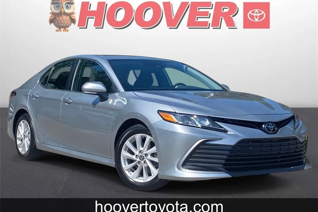 2024 Toyota Camry LE photo 1