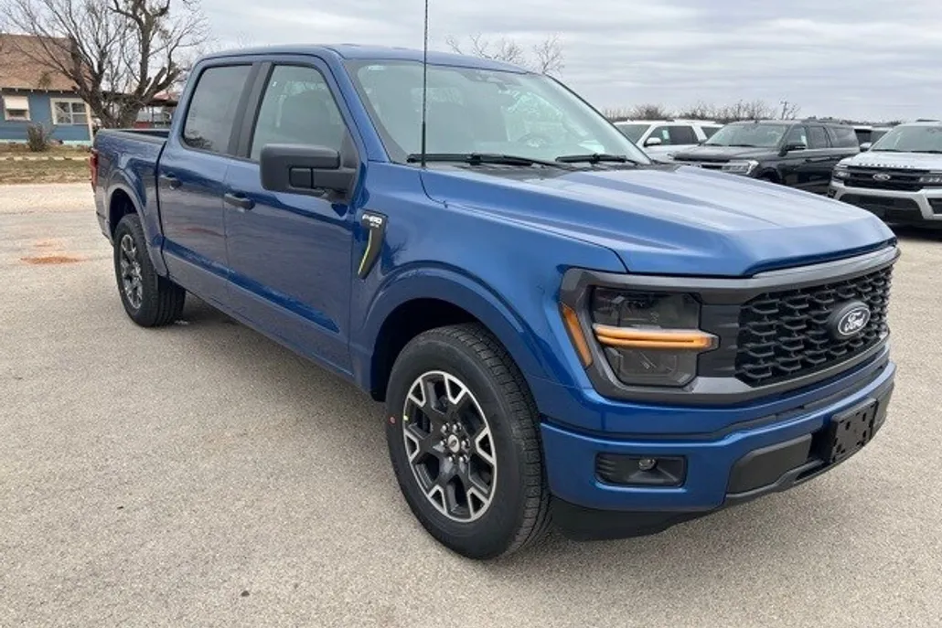 2025 Ford F-150 STX photo 1