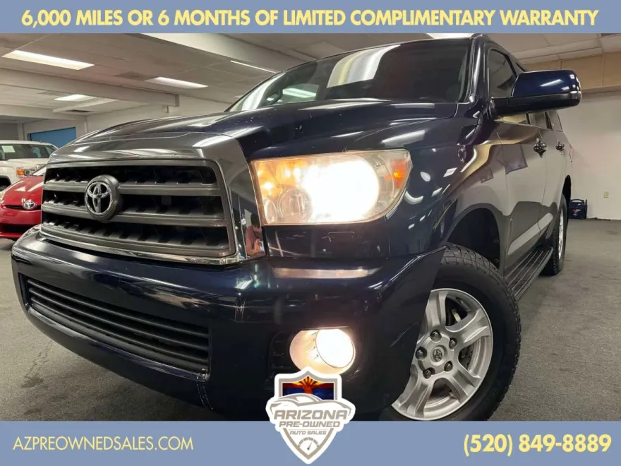 2010 Toyota Sequoia SR5 photo 1