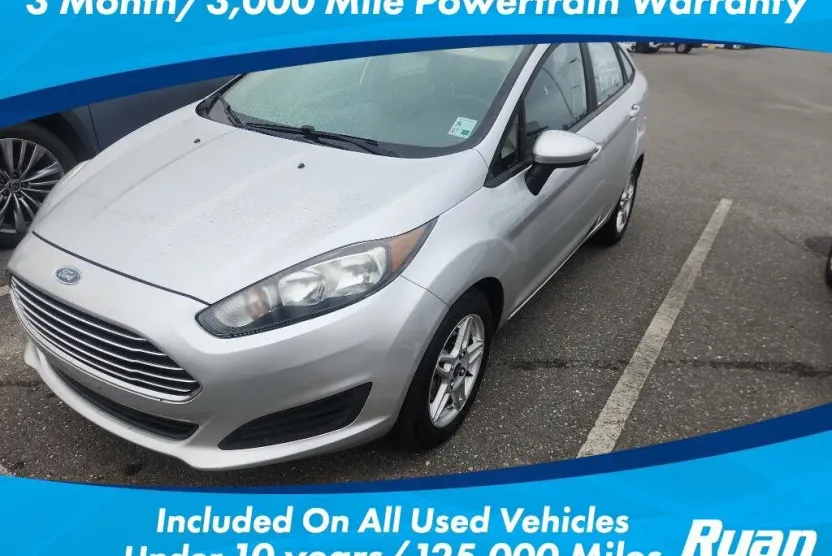 2018 Ford Fiesta SE photo 1