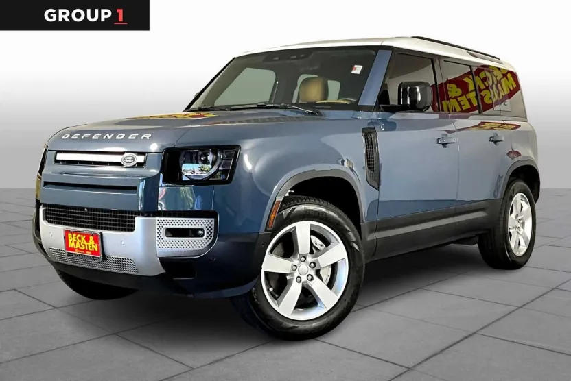 2024 Land Rover Defender S photo 1
