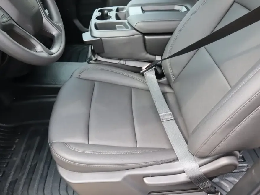 2026 Chevrolet Silverado 1500 photo 1