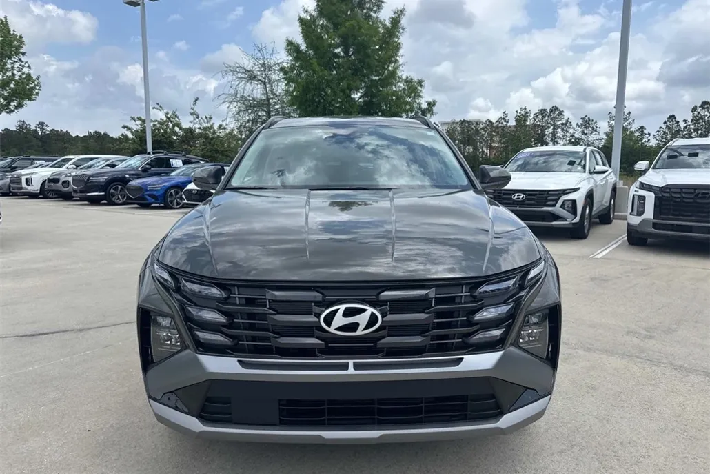 2025 Hyundai Tucson SEL photo 1