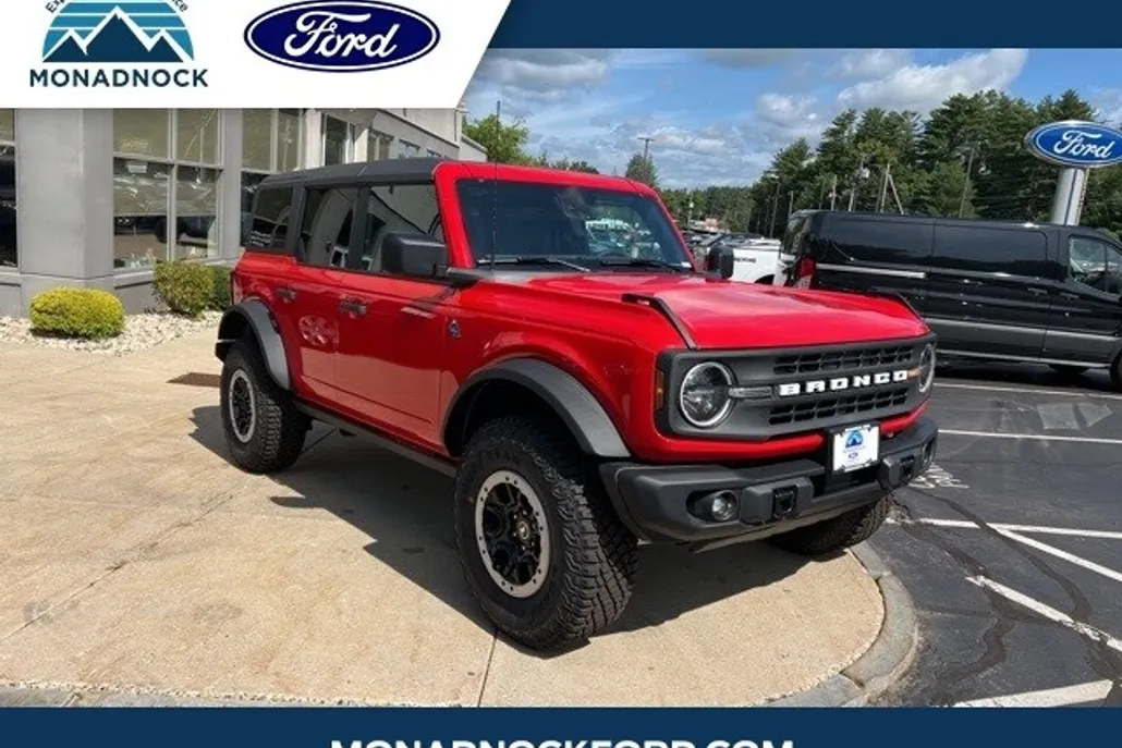 2024 Ford Bronco Black Diamond photo 1