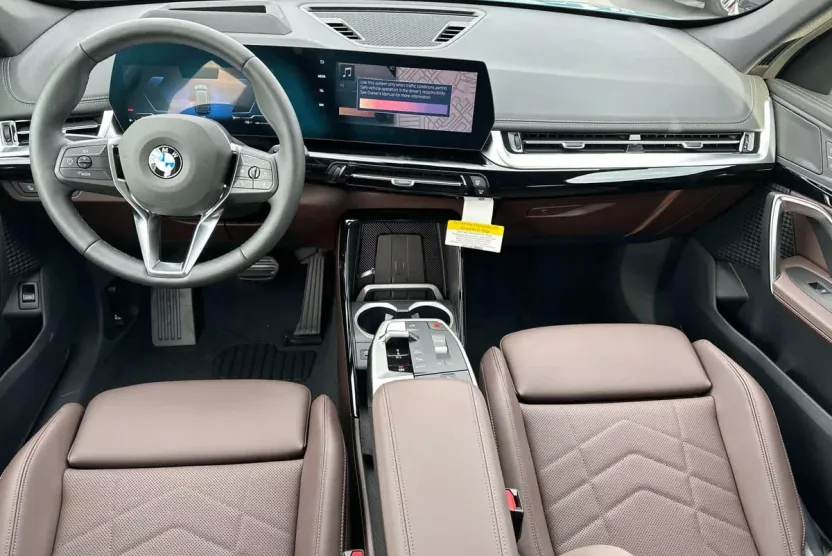 2025 Bmw X1 XDrive28i photo 1