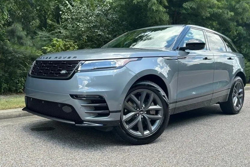 2026 Land Rover Range Rover Velar SE photo 1