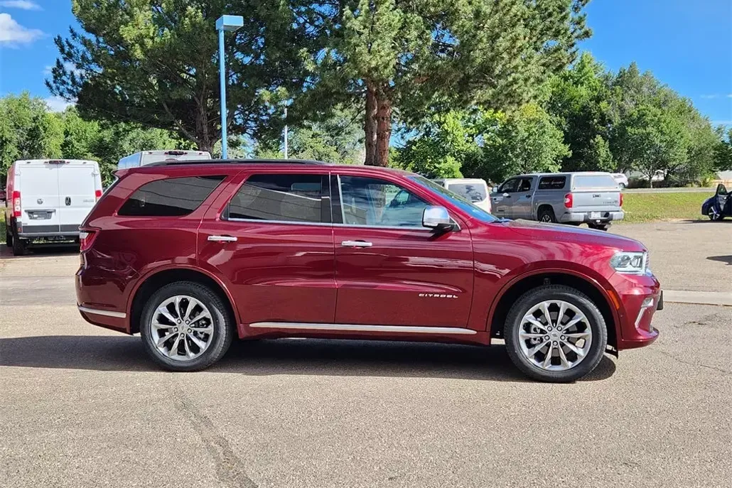 2022 Dodge Durango Citadel photo 1