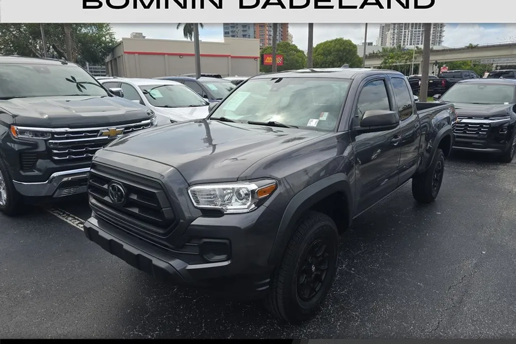 2022 Toyota Tacoma SR photo 1