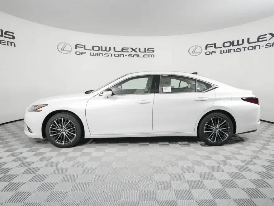 2025 Lexus ES 350 photo 1