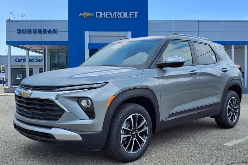 2026 Chevrolet Trailblazer LT photo 1