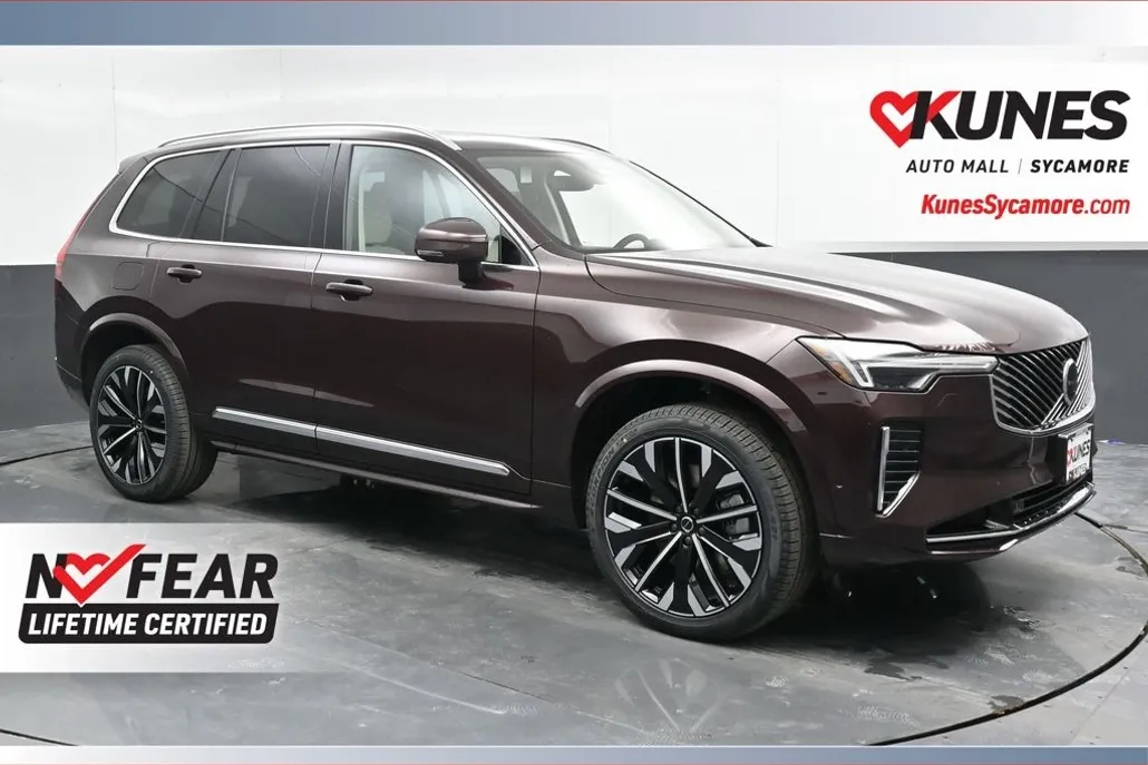 2025 Volvo XC90 T8 photo 1