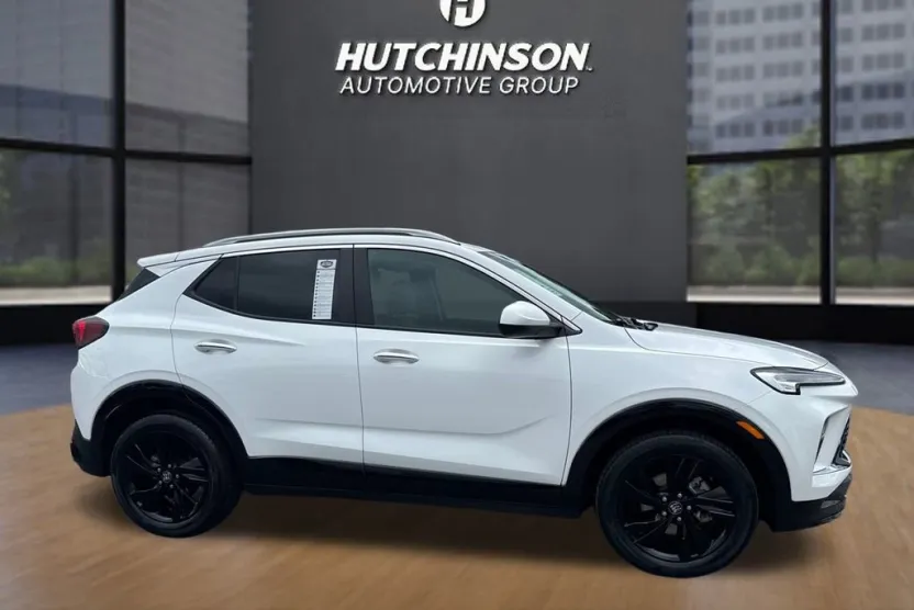 2024 Buick Encore GX Sport Touring photo 1