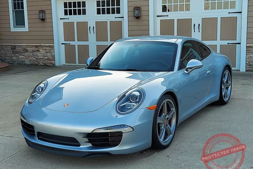 2015 Porsche 911 4S GTS photo 1